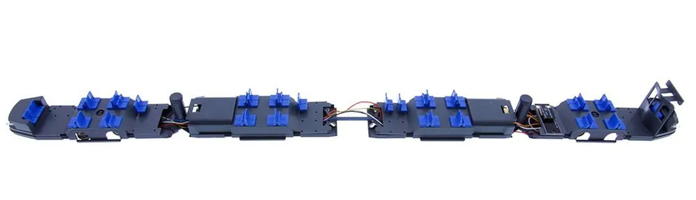 Rietze 70834 - Wechselfahrwerk mit Antrieb für Avenio 4tlg, Sitzfarbe blau Direkt Vom Hersteller